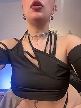 Helga vibe online show from December 15, 6:06 am