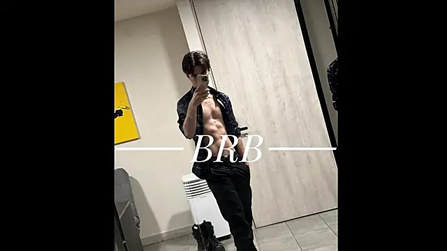 Snapshot of SaccharineSin chatting on November 27, 1:35 pm SaccharineSin online show from November 27, 1:35 pm