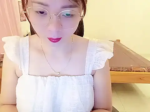 Snapshot of BabyDoll1999 chatting on June 9, 7:03 pm BabyDoll1999 online show from June 9, 7:03 pm