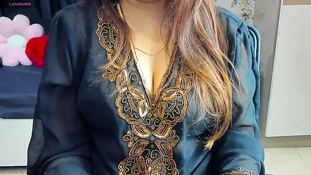 Snapshot of shawtty_lakshika23 chatting on December 14, 7:58 am shawtty lakshika23 online show from December 14, 7:58 am