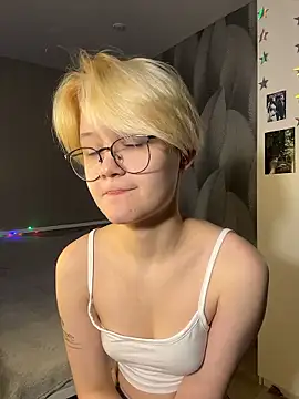 LunaDoreann online show from January 17, 11:19 pm