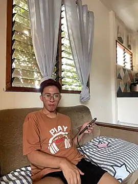 asiantwink0000 online show from February 9, 4:38 am