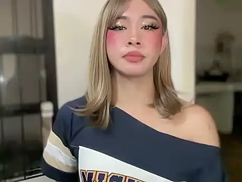 asiantwink0000 online show from July 13, 8:50 am
