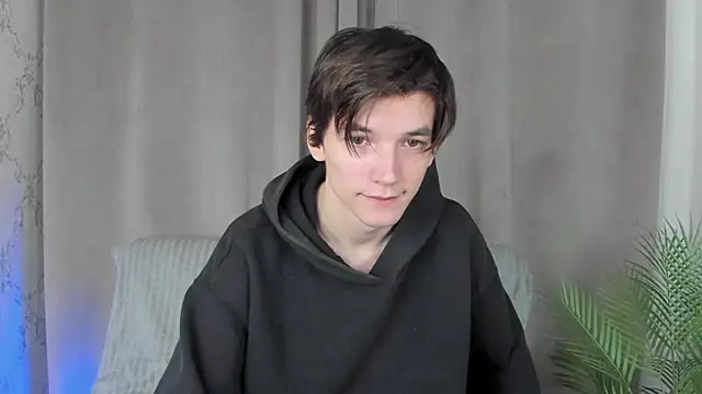 Collin Carp online show from December 3, 11:08 am