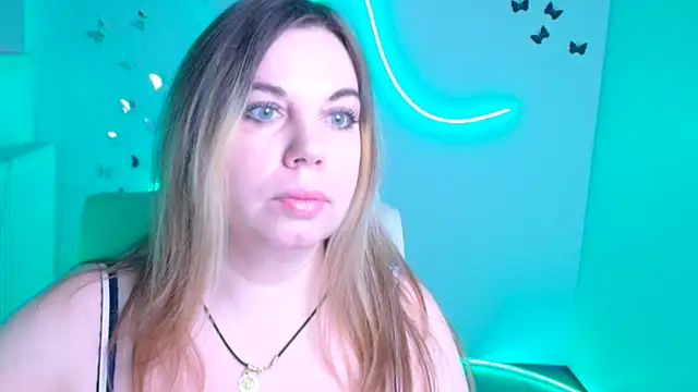 Amanda Swannn online show from December 15, 6:50 am