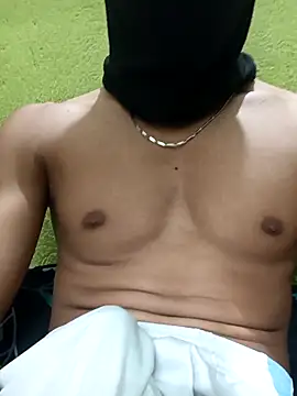 Snapshot of varunteen2001 chatting on November 28, 12:41 pm varunteen2001 online show from November 28, 12:41 pm