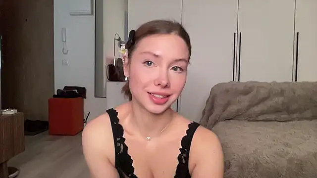 Snapshot of girlfromblushland chatting on January 7, 12:07 pm girlfromblushland online show from January 7, 12:07 pm