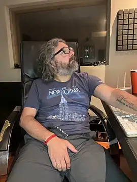 maxxporong online show from December 20, 3:30 pm