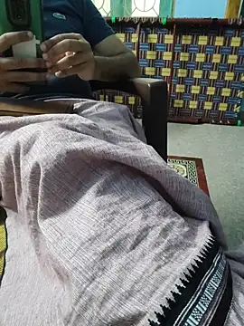 Snapshot of smgrtamil chatting on January 18, 7:45 am smgrtamil online show from January 18, 7:45 am