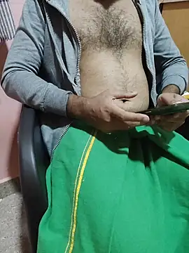 Snapshot of smgrtamil chatting on January 19, 4:11 pm smgrtamil online show from January 19, 4:11 pm