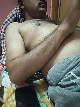 Snapshot of smgrtamil chatting on February 4, 10:10 am smgrtamil online show from February 4, 10:10 am