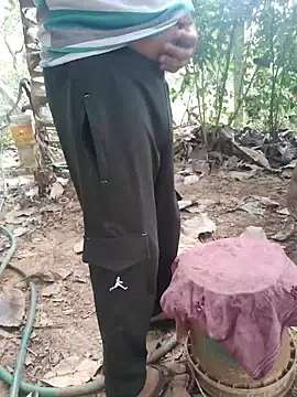 Snapshot of smgrtamil chatting on February 24, 5:16 am smgrtamil online show from February 24, 5:16 am