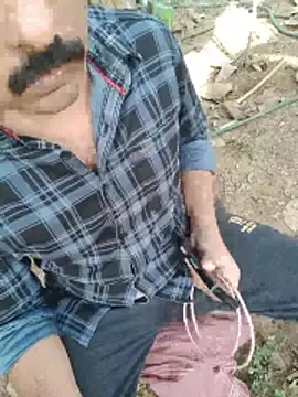 Snapshot of smgrtamil chatting on February 25, 10:47 am smgrtamil online show from February 25, 10:47 am