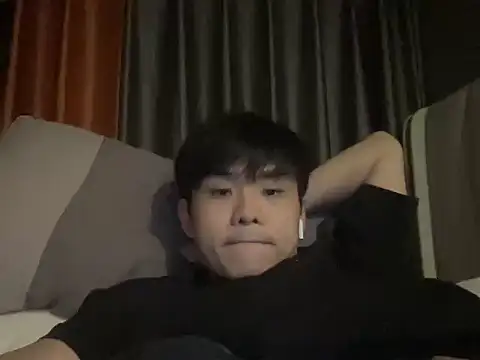 Snapshot of alexzzzzzppp chatting on December 1, 3:28 pm alexzzzzzppp online show from December 1, 3:28 pm