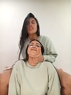 Violett  Rose online show from December 3, 2:08 am