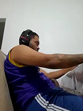 Snapshot of marco_Anthony75 chatting on March 19, 9:46 am marco Anthony75 online show from March 19, 9:46 am