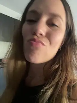 Snapshot of Nasss7 chatting on February 10, 2:21 pm Nasss7 online show from February 10, 2:21 pm