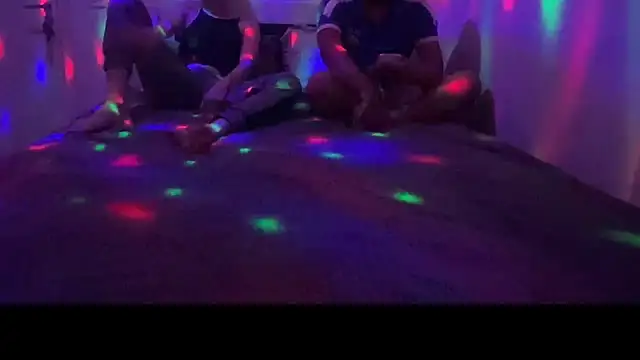 lifeisstrange12 online show from November 27, 8:55 pm