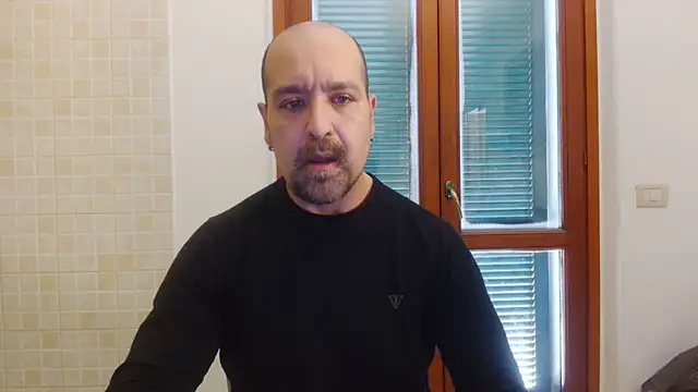 Snapshot of AMIRDIB2025 chatting on March 4, 12:55 pm AMIRDIB2025 online show from March 4, 12:55 pm