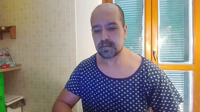 Snapshot of AMIRDIB2025 chatting on March 12, 11:49 am AMIRDIB2025 online show from March 12, 11:49 am