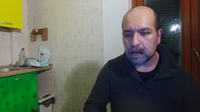 Snapshot of AMIRDIB2025 chatting on March 19, 12:47 am AMIRDIB2025 online show from March 19, 12:47 am