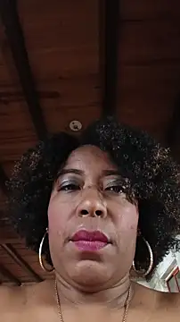 Snapshot of ChanneldelaCroix chatting on February 20, 6:59 am ChanneldelaCroix online show from February 20, 6:59 am