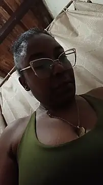 Snapshot of ChanneldelaCroix chatting on March 29, 9:31 am ChanneldelaCroix online show from March 29, 9:31 am