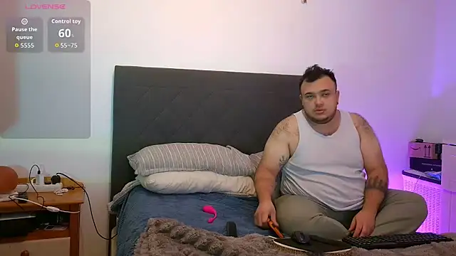 fevyforeverbear online show from November 30, 12:42 pm