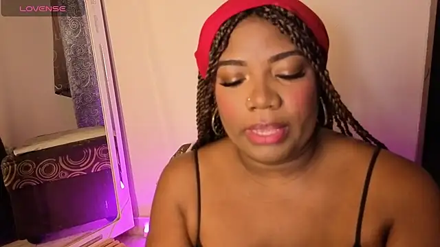 GraceMaaceey online show from April 7, 2:01 am