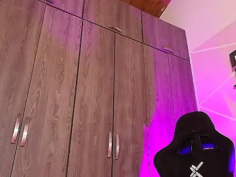 Doll Dollys  online show from December 14, 3:34 am