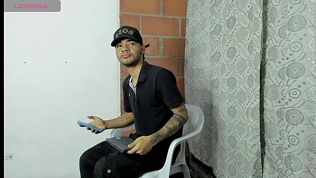 calvin-parker online show from December 20, 3:57 am