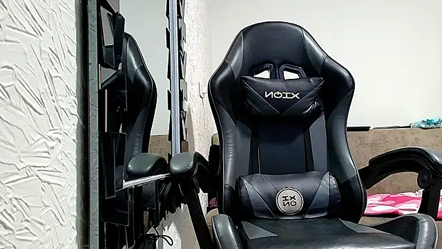 Nahomi rous777 online show from February 15, 12:58 pm