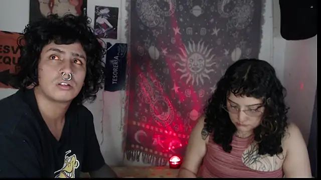 Snapshot of 6mey6mey6 chatting on February 24, 2:42 am 6mey6mey6 online show from February 24, 2:42 am