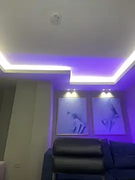 Snapshot of RossiRivers chatting on March 30, 12:39 pm RossiRivers online show from March 30, 12:39 pm