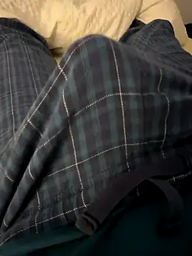 Snapshot of youngcumcockk chatting on November 28, 3:09 am youngcumcockk online show from November 28, 3:09 am