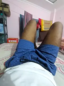 Snapshot of Yth24 chatting on November 28, 3:31 am Yth24 online show from November 28, 3:31 am