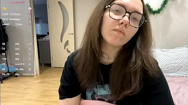 KerriMcbreen online show from January 15, 5:23 am