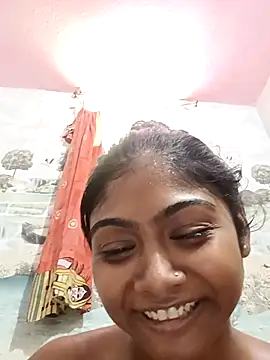 Snapshot of Cute_diya023 chatting on April 24, 5:43 am Cute diya023 online show from April 24, 5:43 am