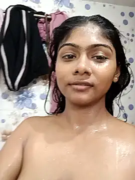 Snapshot of Cute_diya023 chatting on May 9, 7:02 am Cute diya023 online show from May 9, 7:02 am