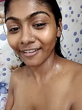 Snapshot of Cute_diya023 chatting on May 18, 7:03 am Cute diya023 online show from May 18, 7:03 am