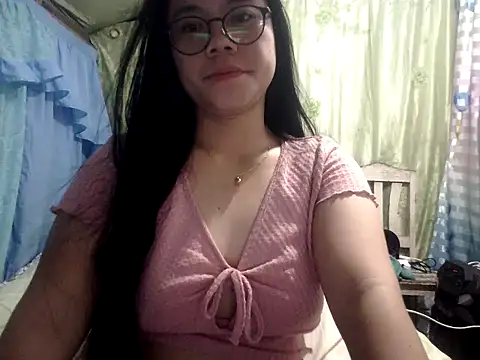 xxdreamgirl69 online show from May 19, 10:27 pm
