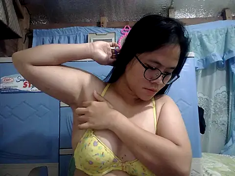 Snapshot of xxdreamgirl69 chatting on June 20, 11:13 am xxdreamgirl69 online show from June 20, 11:13 am