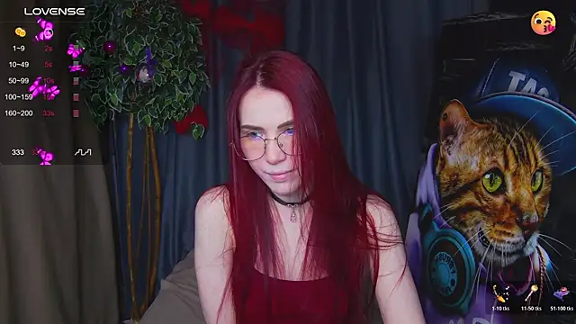 Emily Kente online show from December 14, 12:49 am