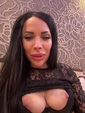 Sweet little gir online show from March 4, 8:04 pm