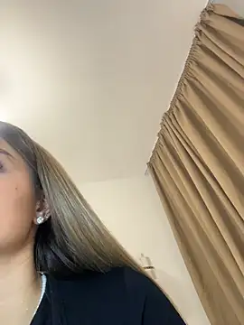 Snapshot of AshleyAddictionn chatting on November 29, 8:56 pm AshleyAddictionn online show from November 29, 8:56 pm