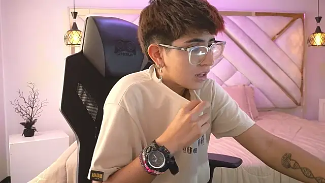 valeryevansvg online show from November 28, 2:31 pm