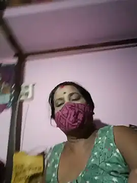 Snapshot of me-pari-hu chatting on May 13, 7:22 pm me-pari-hu online show from May 13, 7:22 pm