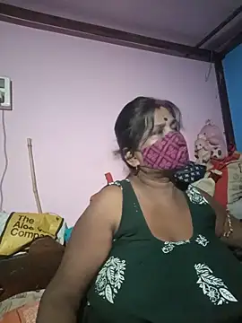 Snapshot of me-pari-hu chatting on May 30, 5:32 pm me-pari-hu online show from May 30, 5:32 pm