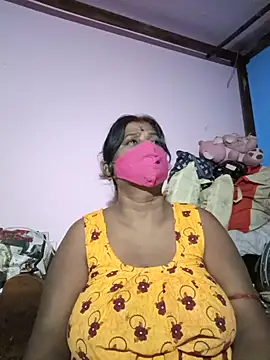 Snapshot of me-pari-hu chatting on June 11, 6:17 pm me-pari-hu online show from June 11, 6:17 pm