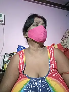 Snapshot of me-pari-hu chatting on July 13, 4:43 pm me-pari-hu online show from July 13, 4:43 pm